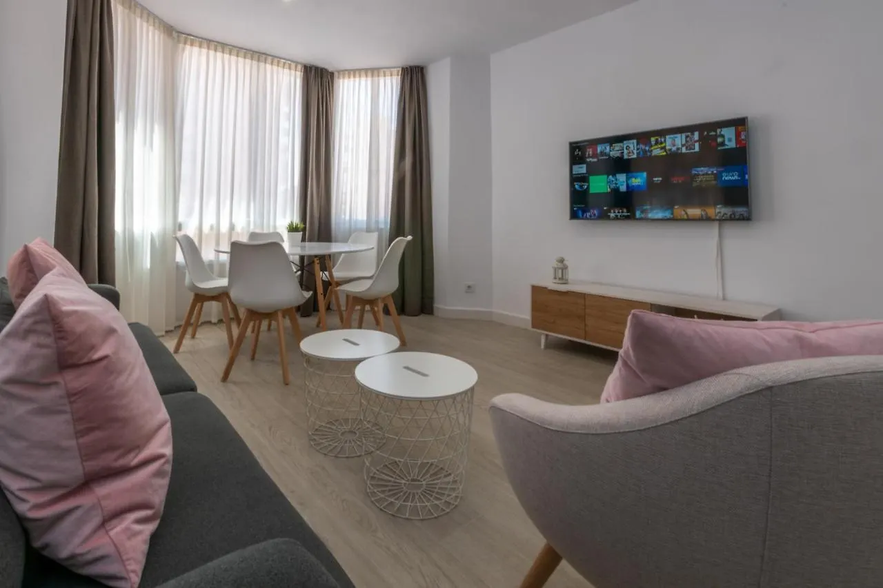 Beachfront 1Br Centre - Las Palmeras Fuengirola Apartment