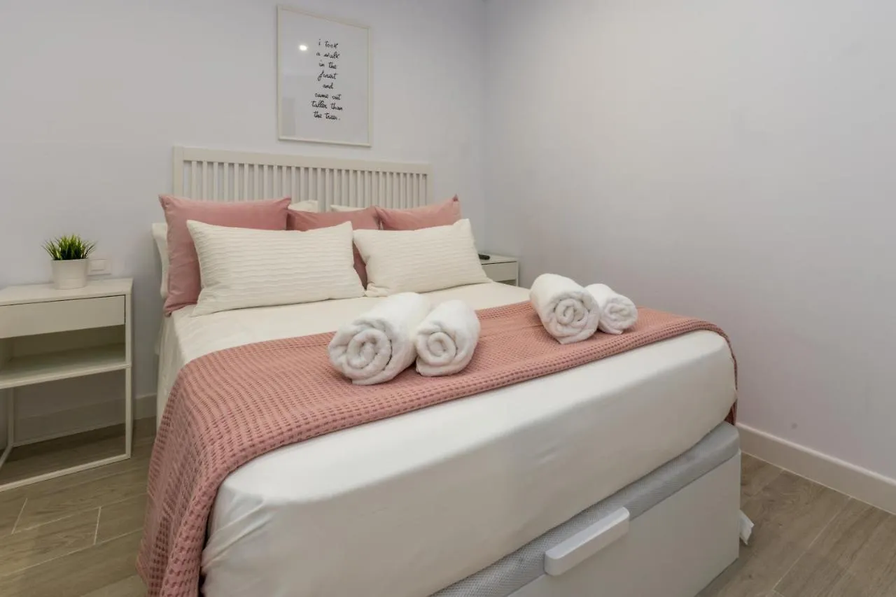 Beachfront 1Br Centre - Las Palmeras Fuengirola