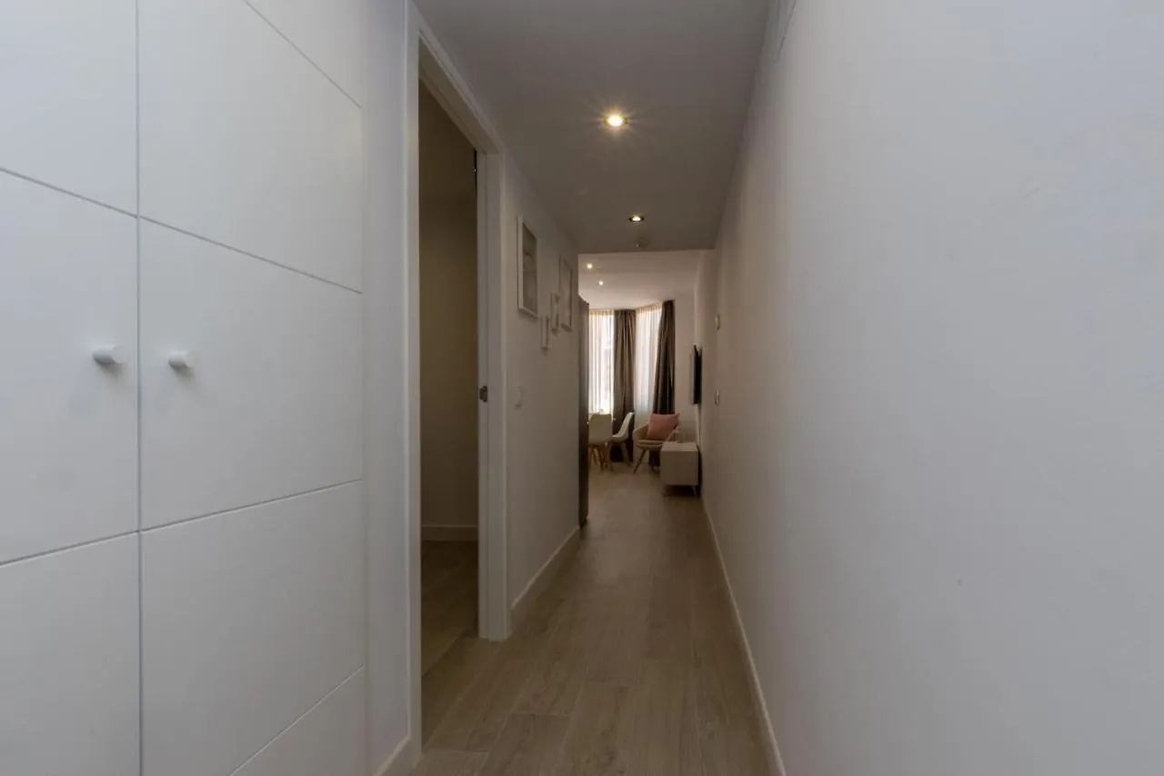 Beachfront 1Br Centre - Las Palmeras Fuengirola